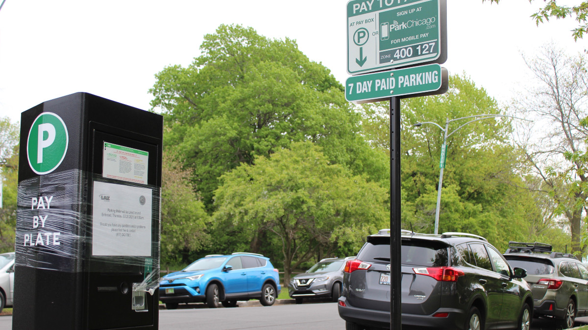 Montrose Harbor Paid Parking Meters Could Help City Turn Profit For First  Time In Disastrous Parking Deal's History, Officials Say